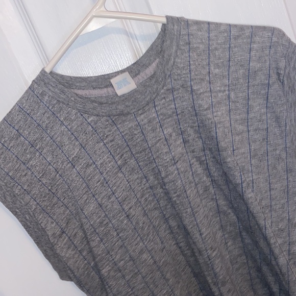 Pinstripe muscle tank - Picture 3 of 4